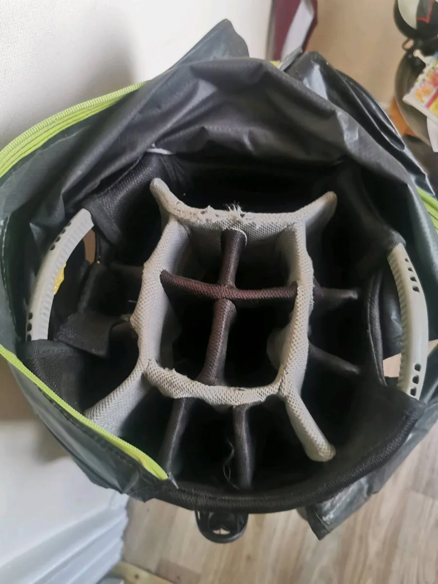 Powakaddy golf bag - Image 2