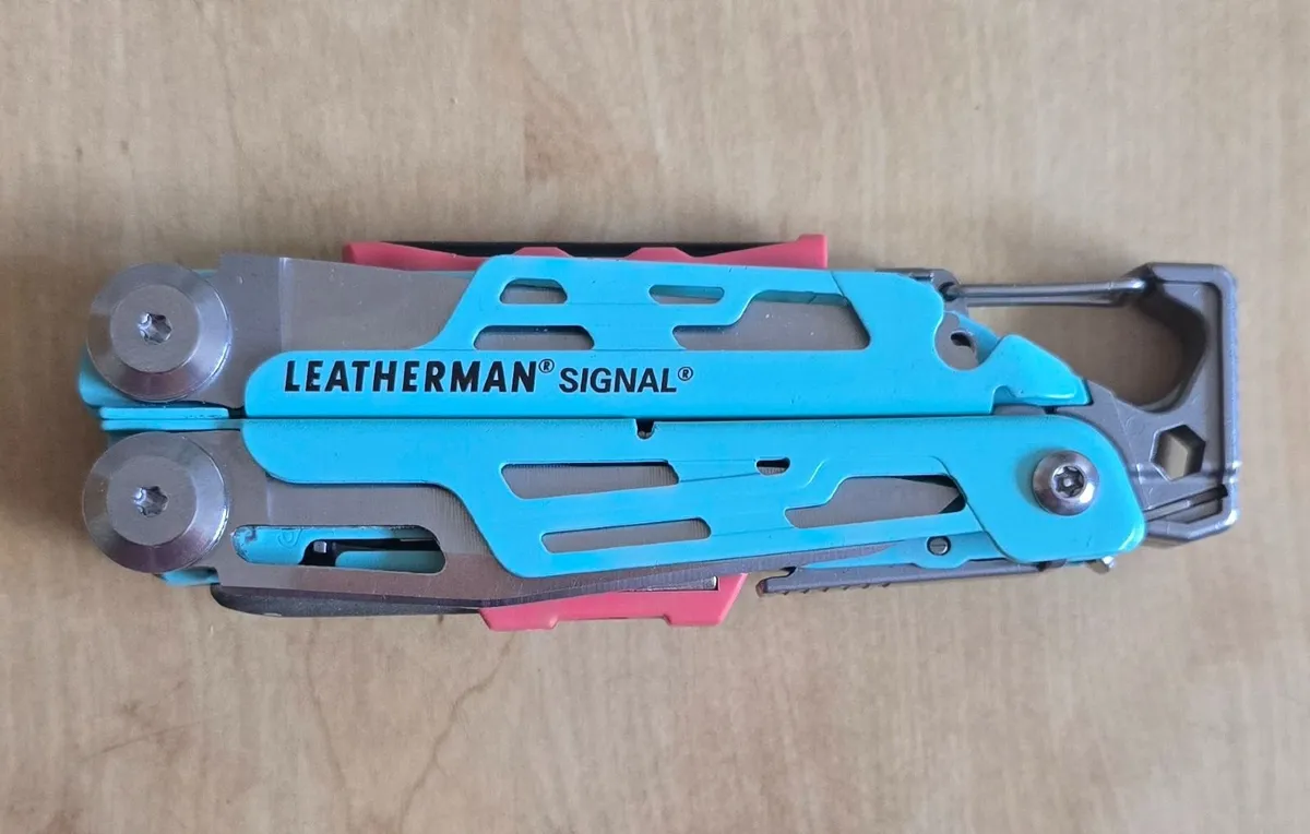 Leatherman signal rare aqua colour camping tool - Image 2