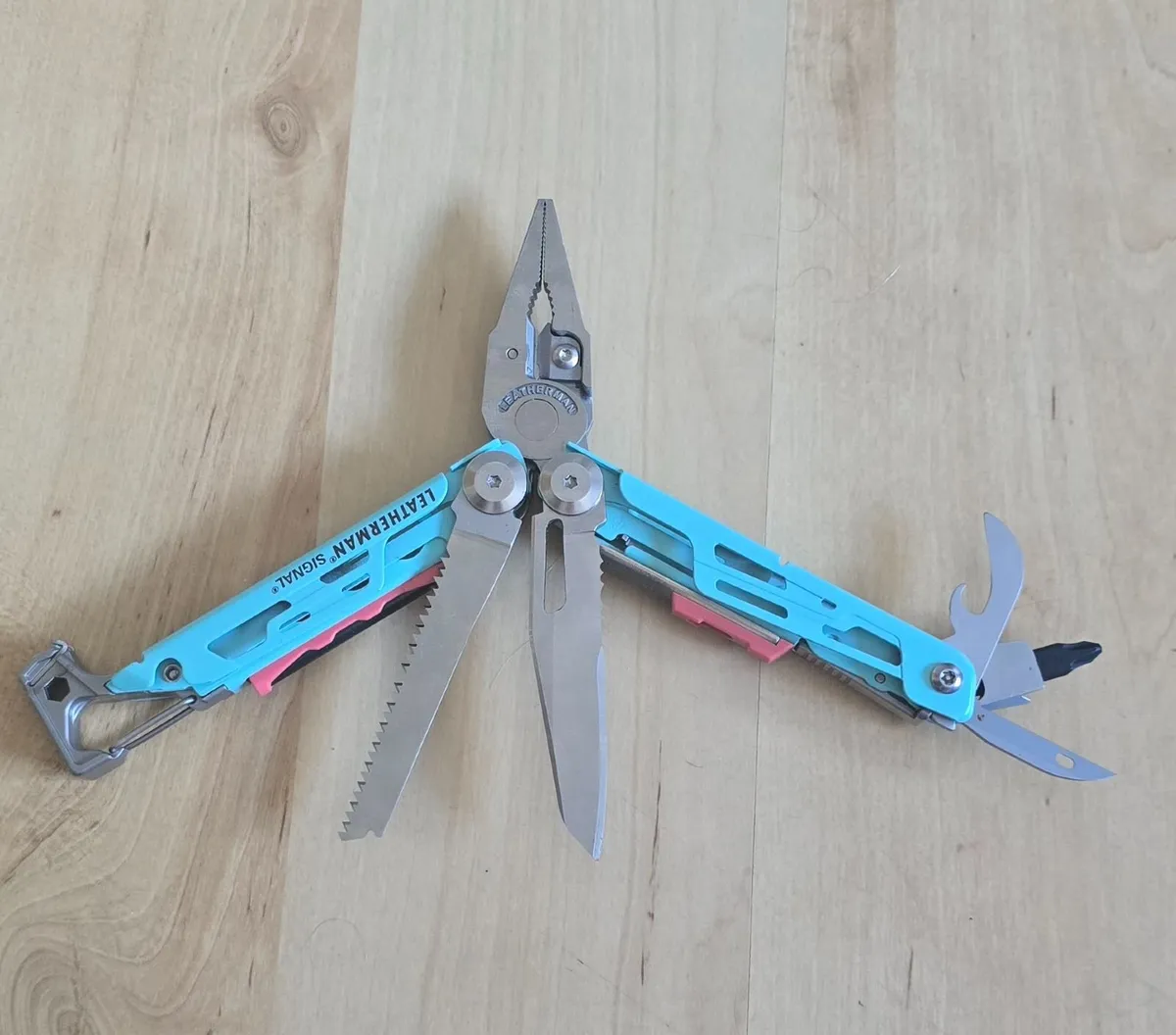 Leatherman signal rare aqua colour camping tool - Image 3