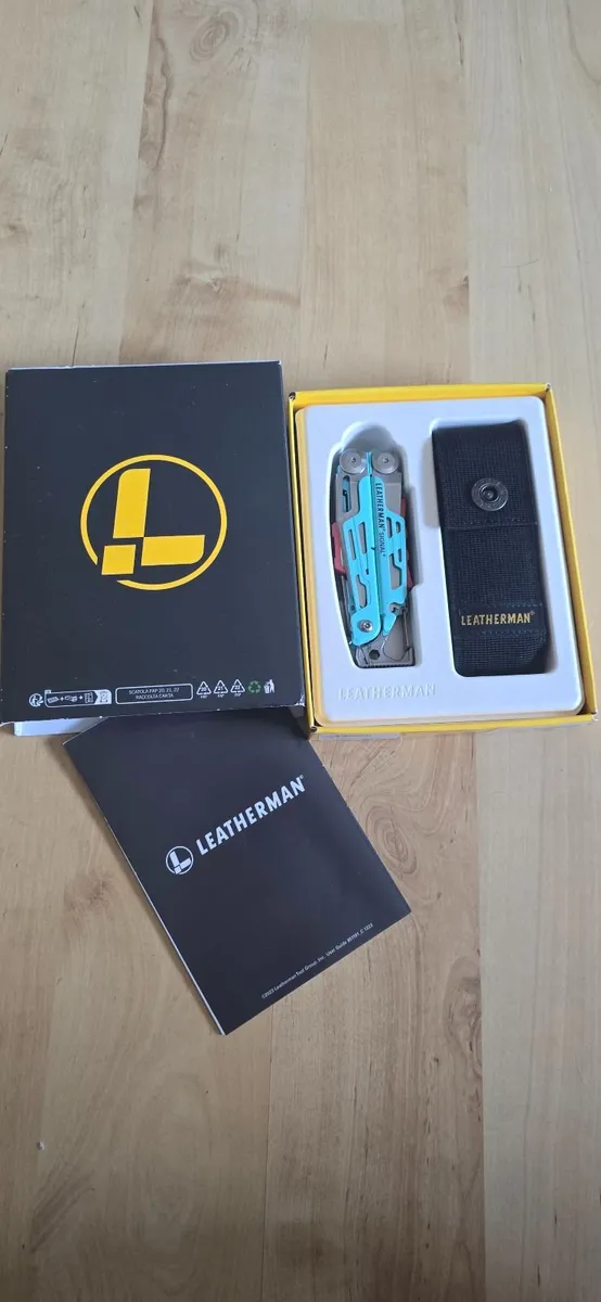 Leatherman signal rare aqua colour camping tool - Image 4