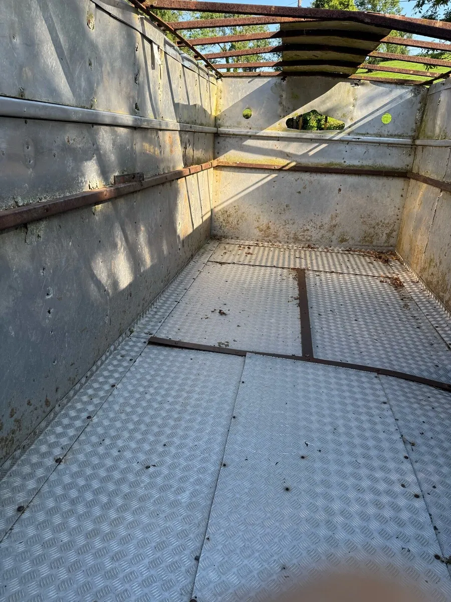 Cattle trailer - Image 3