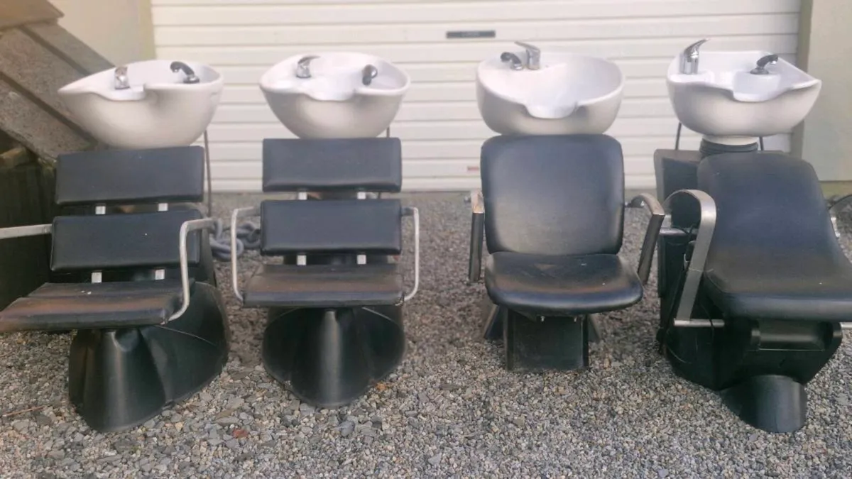 Hair salon sinks and chirs and treatment table - Image 1