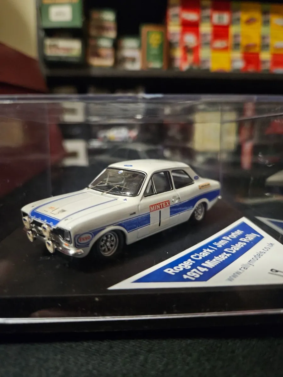 Corgi Trofeu Ford Escort MKI Rally Limited Edition - Image 4