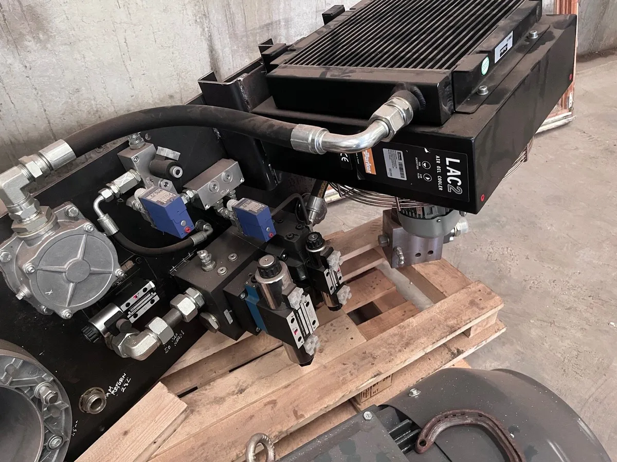 Wood working commercial machinery - Image 3