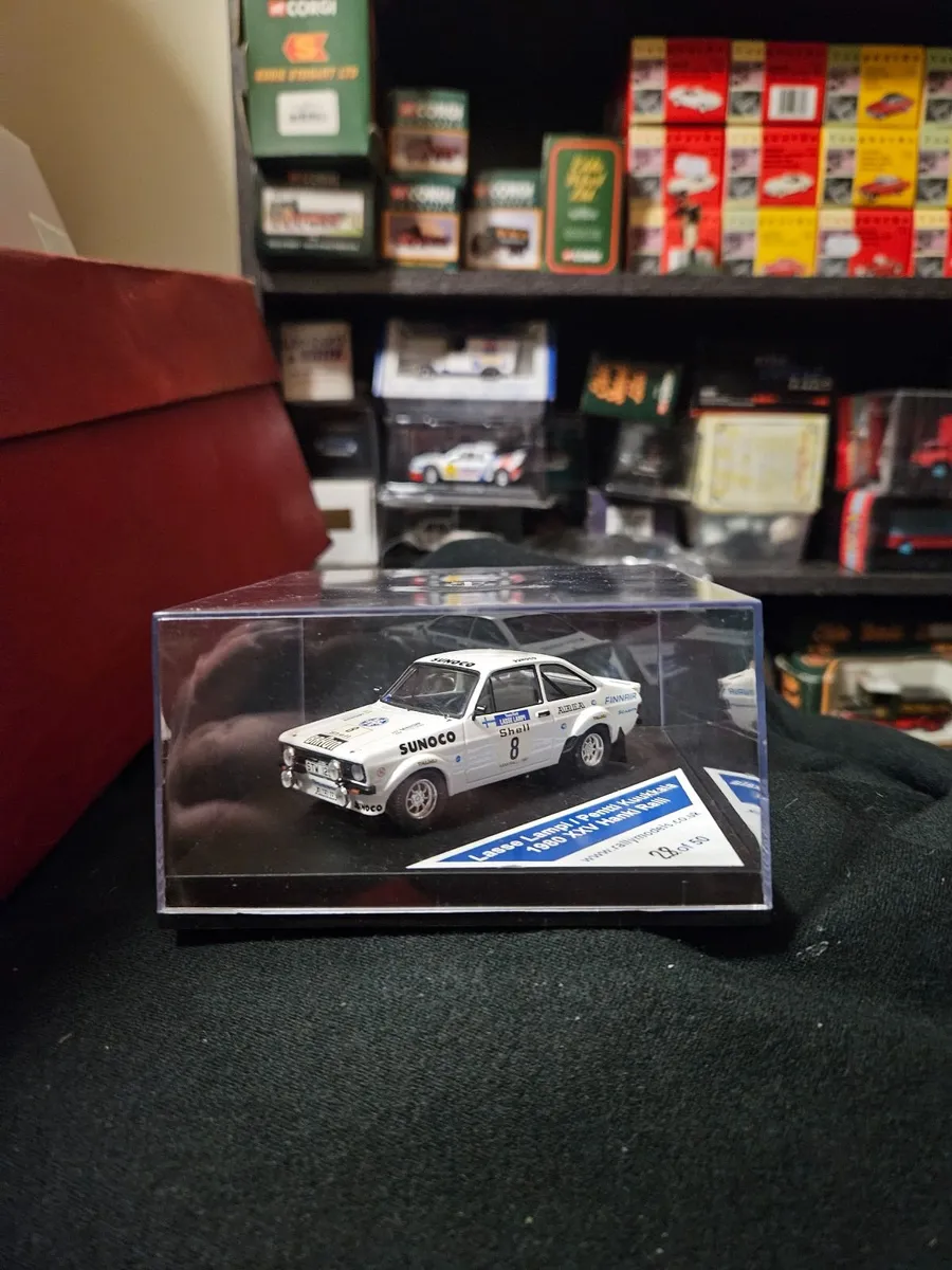 Corgi Trofeu Ford Escort MKII Limited Edition - Image 2