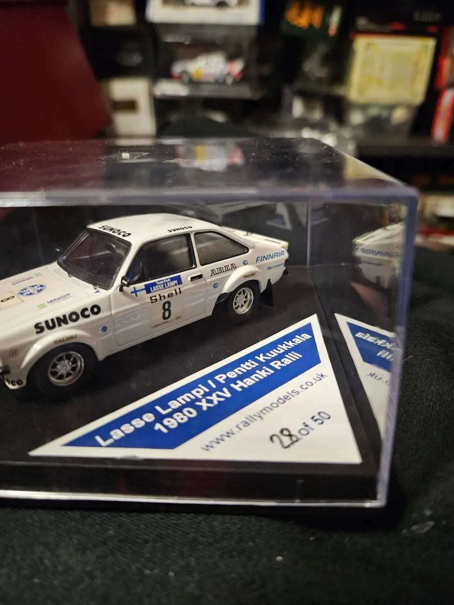 Corgi Trofeu Ford Escort MKII Limited Edition - Image 3
