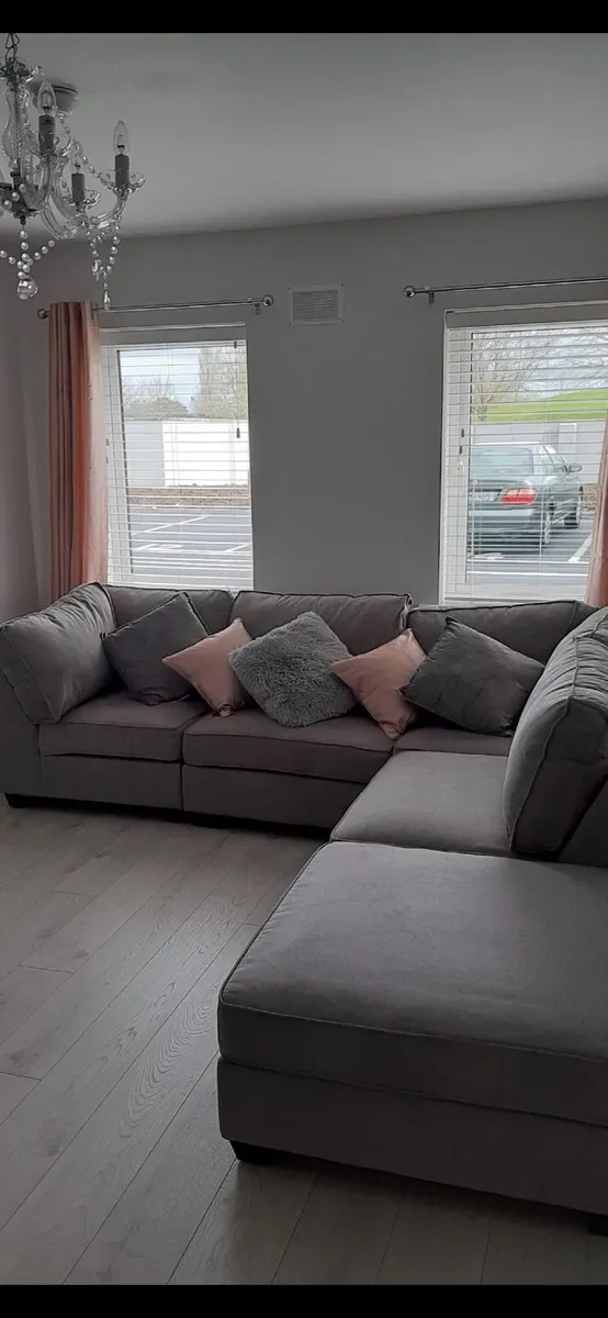 Modular L shape couch - Image 2