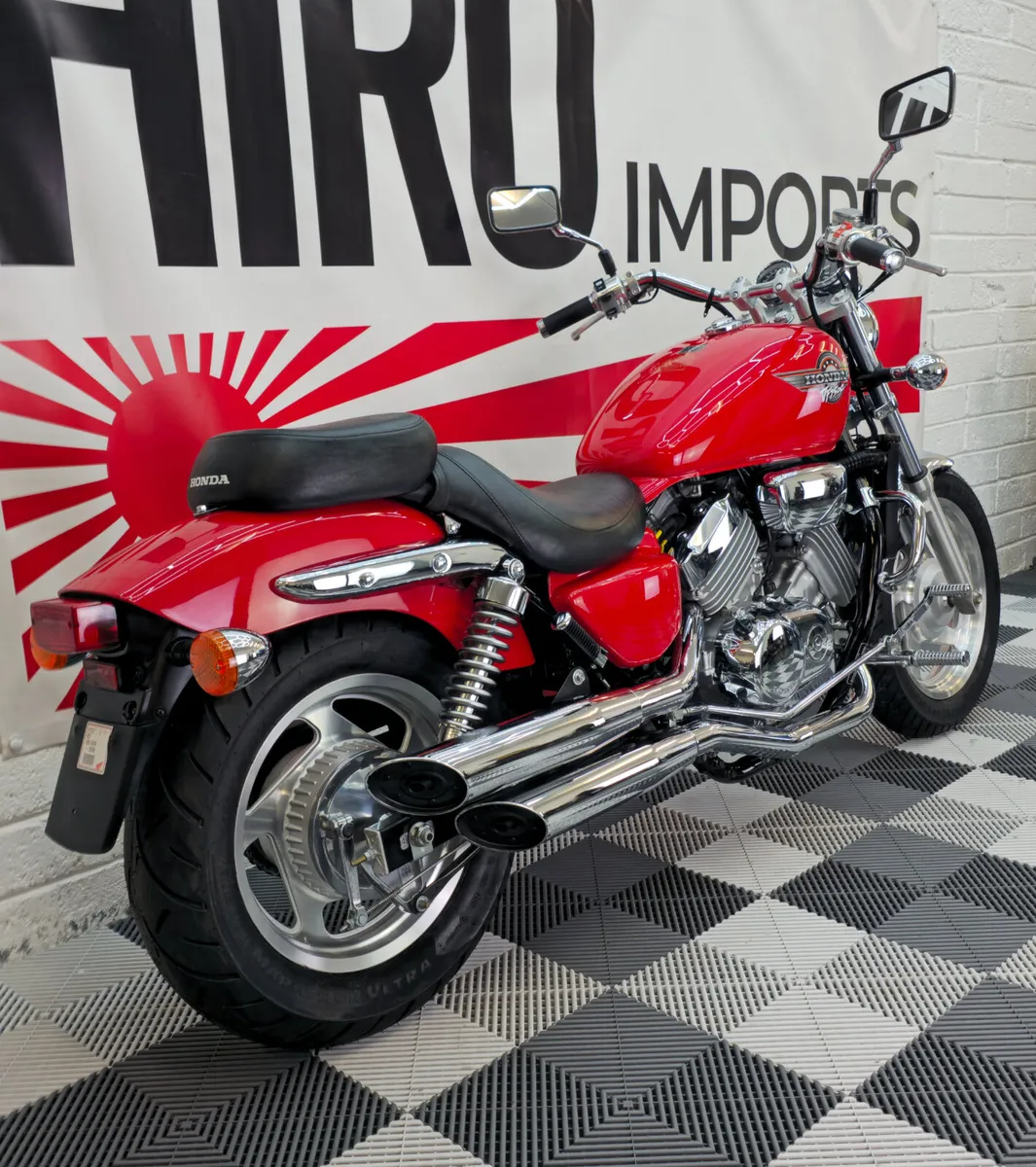 1996 Honda Magna VF750C - Image 3