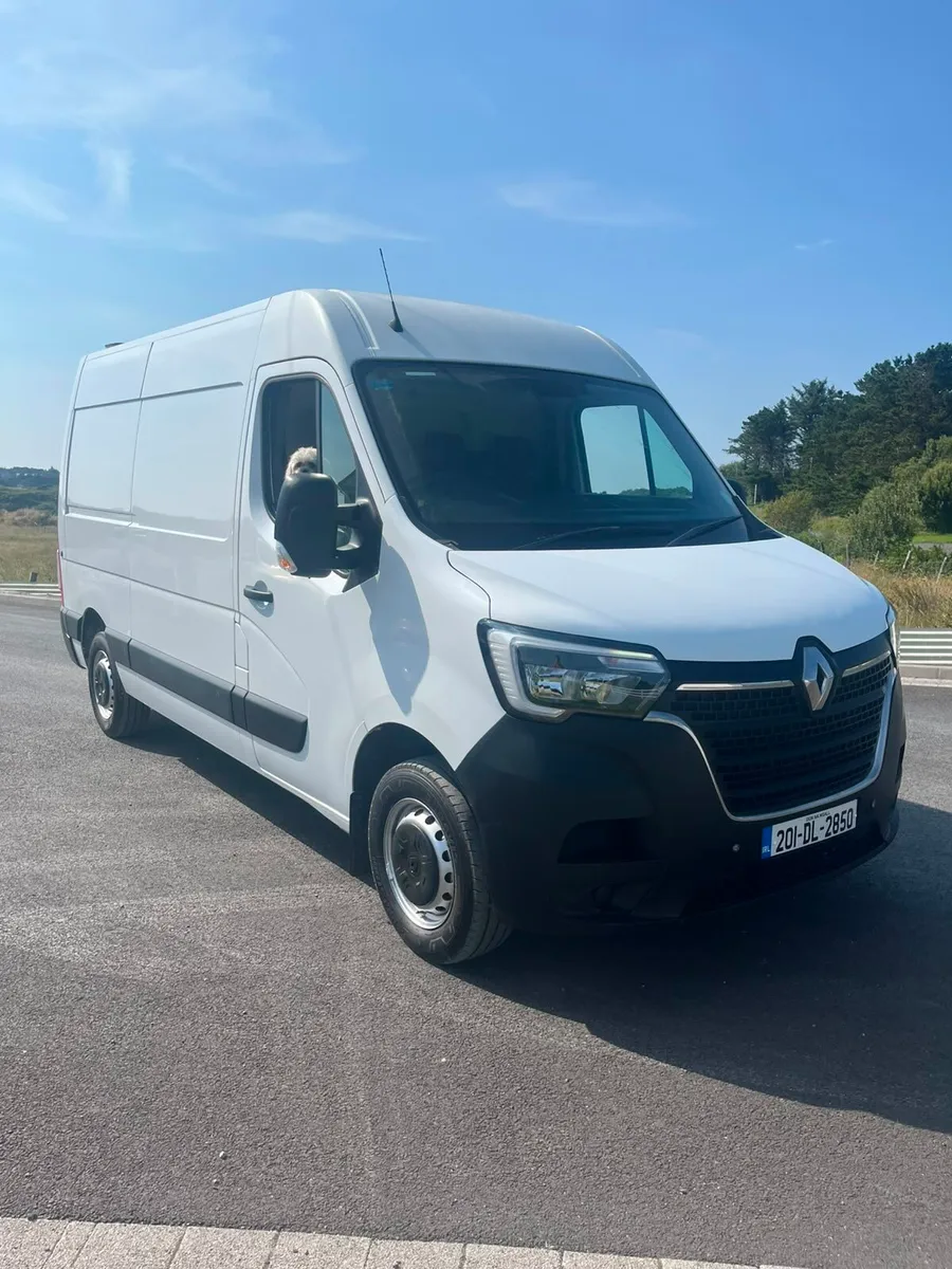 2020 renault master mwb - Image 1