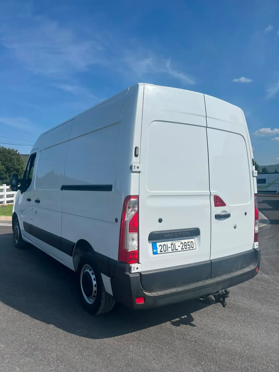 2020 renault master mwb - Image 3