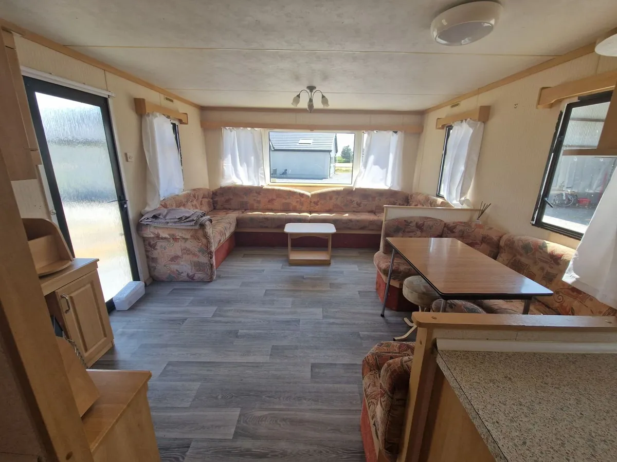 Mobile Home - Image 4