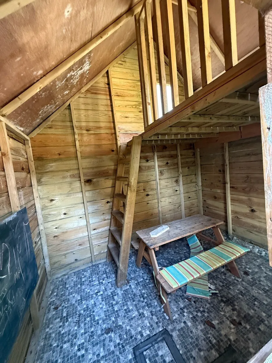 Children’s play house & swing - Image 3