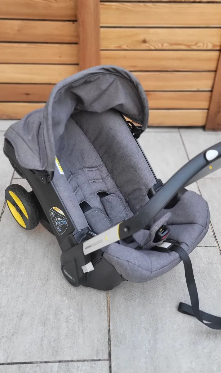Donna Infant Car Seat & Stoller - Image 1