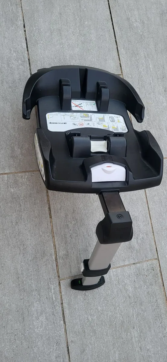 Donna Infant Car Seat & Stoller - Image 2