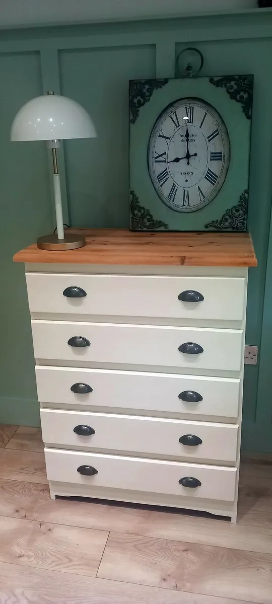 Solid wood chest of drawers - Image 4