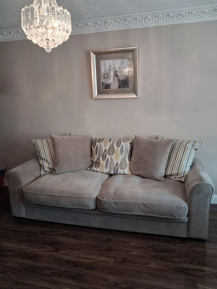 3 & 2 seater Couch - Image 4