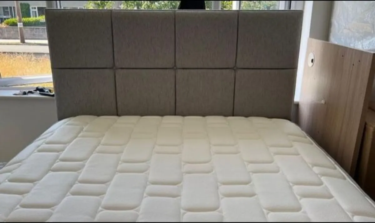 King Koil Xtra Life Elite 1600 Pillowtop King Size Bed - Image 1