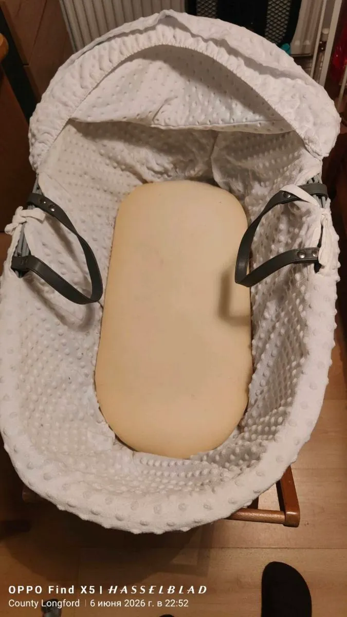 Moses baby cot - Image 1