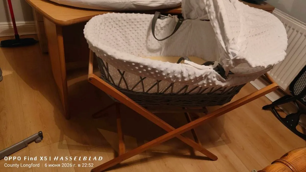 Moses baby cot - Image 2