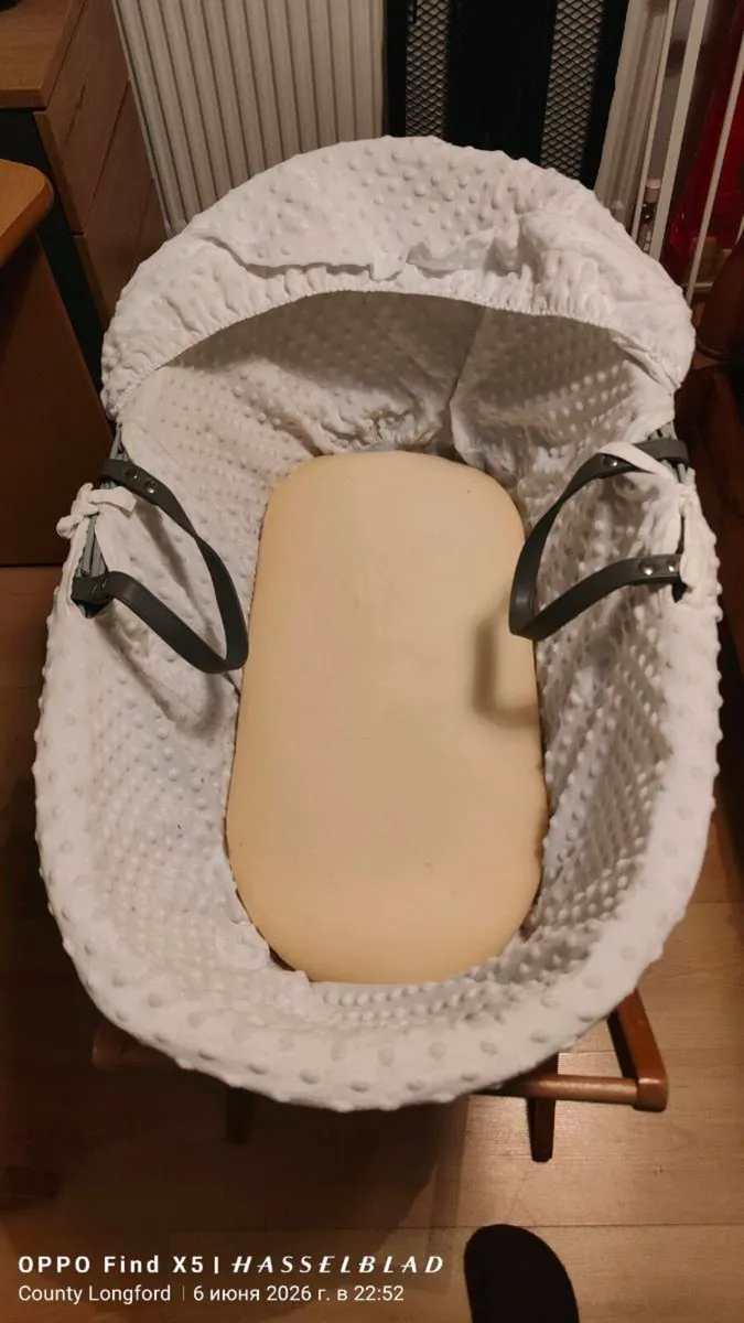 Moses baby cot - Image 4