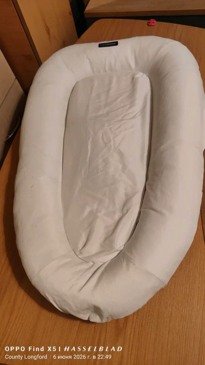Newborn sleeping pod