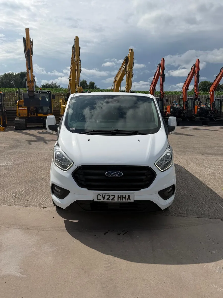 2022 Ford Transit Custom Crew Cab 5 seater - Image 2