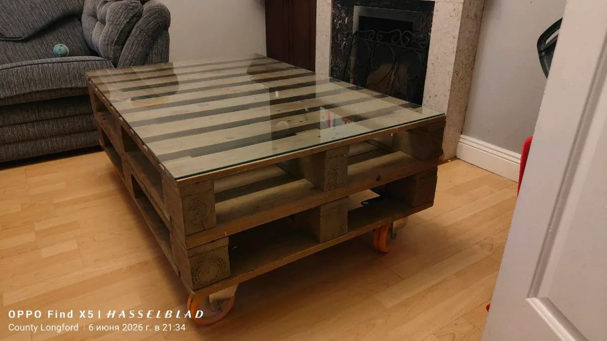 Coffee table - Image 1