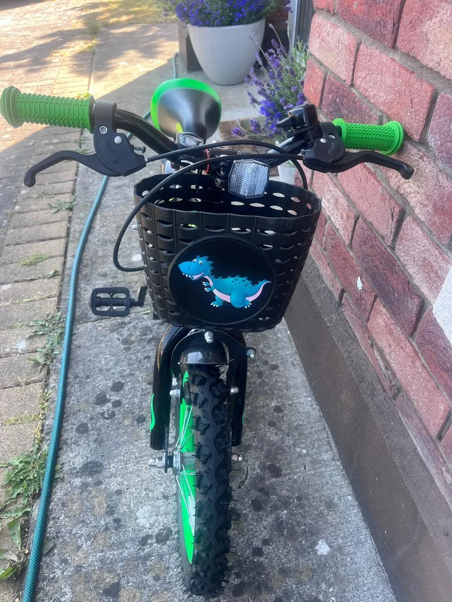 Kids 14 inch bicycle - Image 2