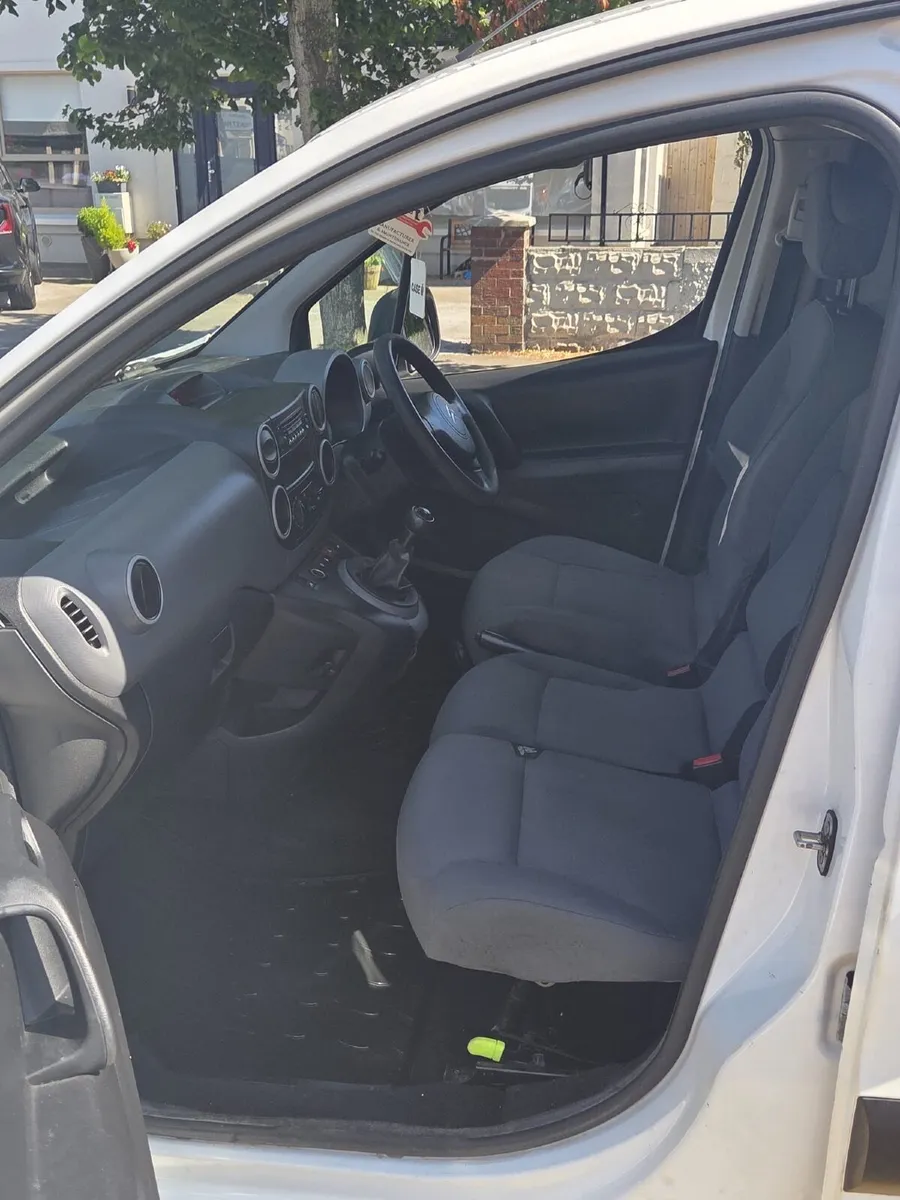 Citroen Berlingo 2015 - Image 2
