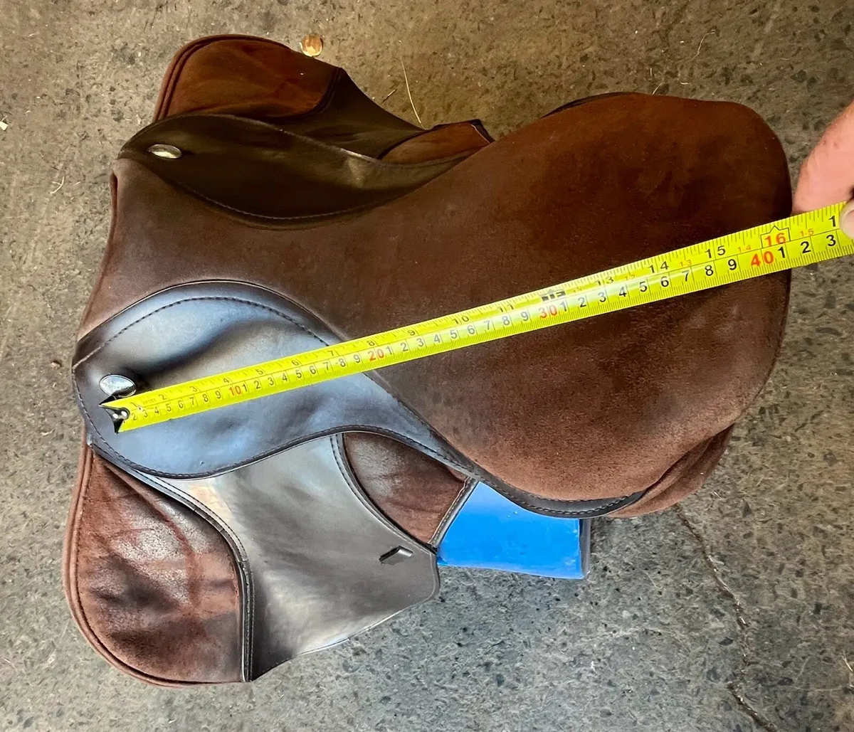 General purpose saddles - Image 1