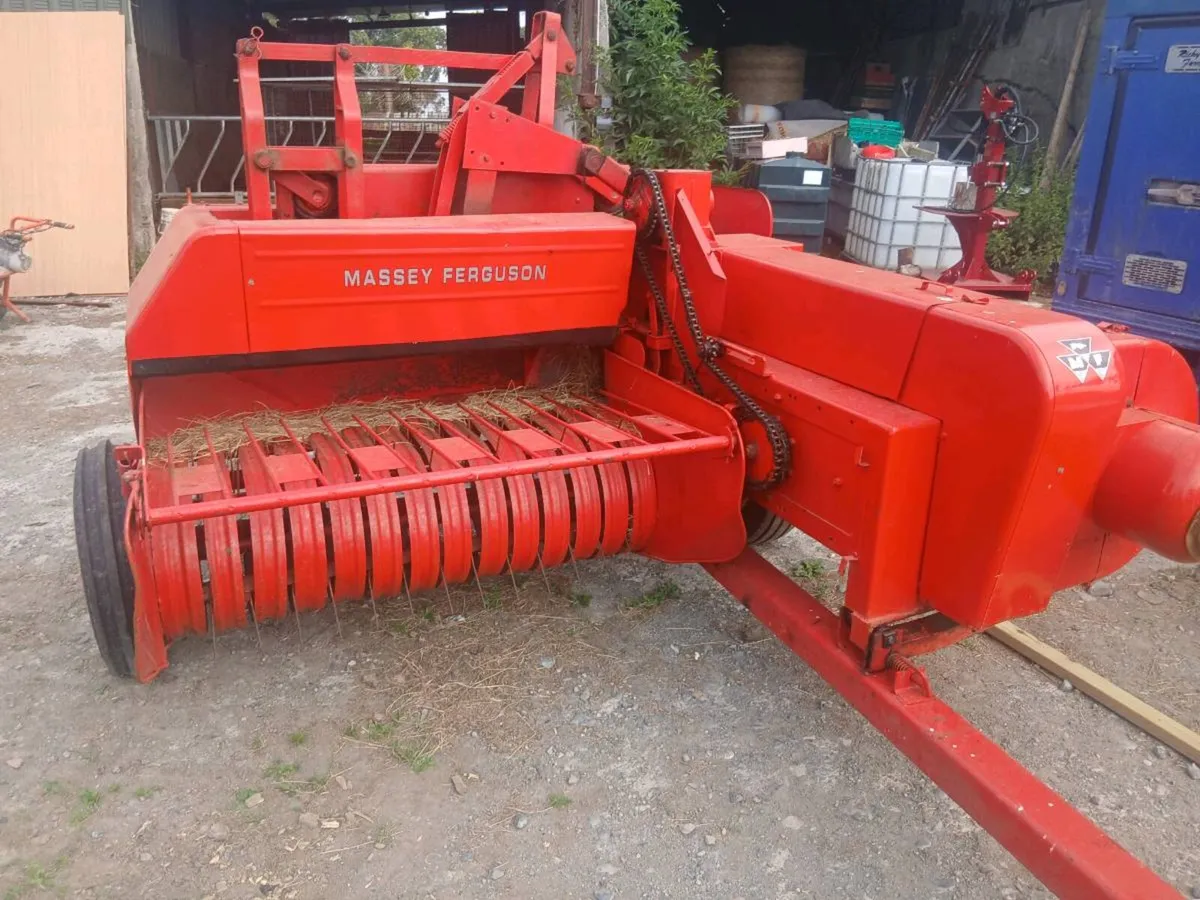 Massey Ferguson 20-8 baler - Image 2