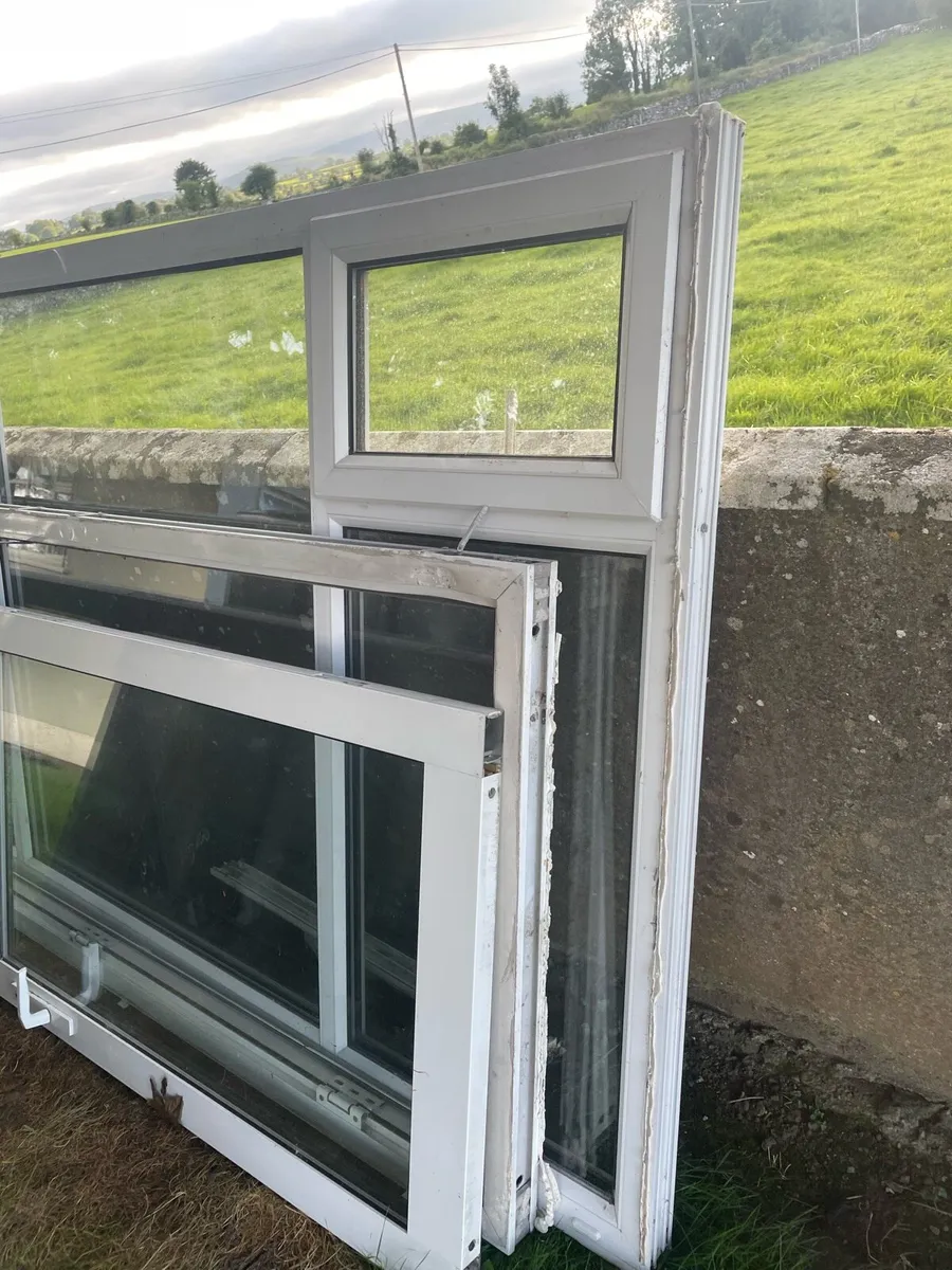 Free window and door - Image 3