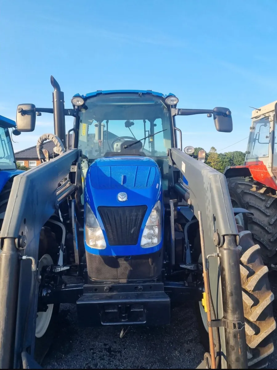 New Holland  T5115 - Image 2