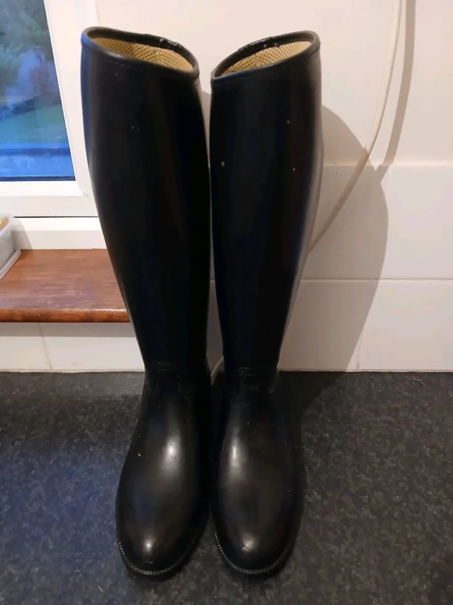Horse riding boots - Image 1