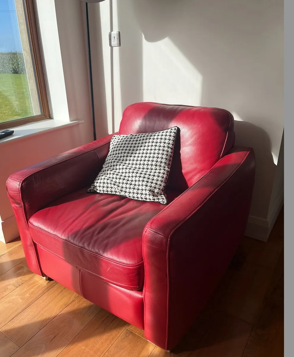 Modern & Stylish Red Leather Sofa Suite 3 + 2 + 1 - Image 2