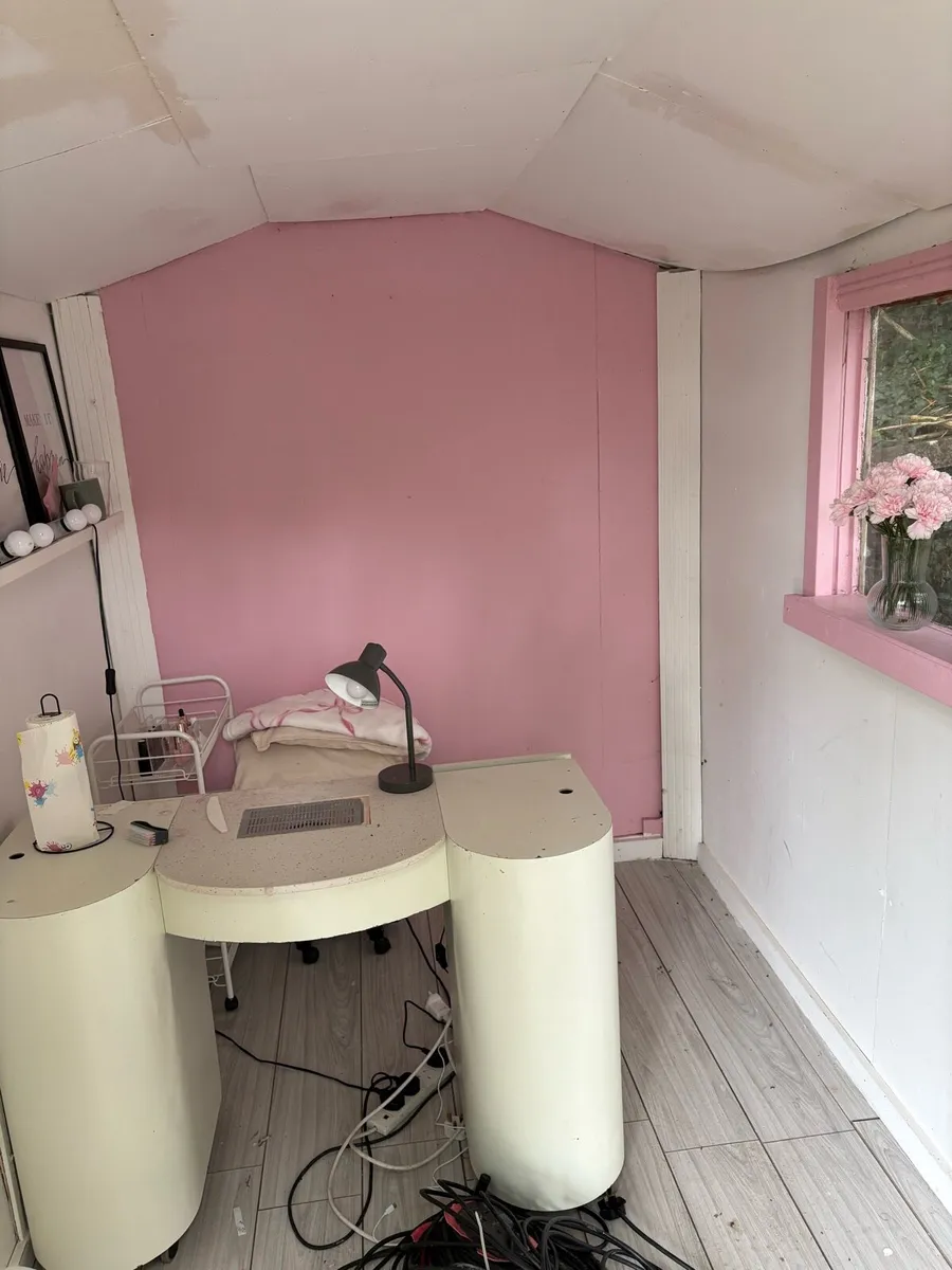 Timber garden shed 8/8/6 foot - Image 4
