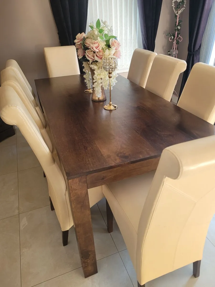 Dining Table and chairs - Image 3
