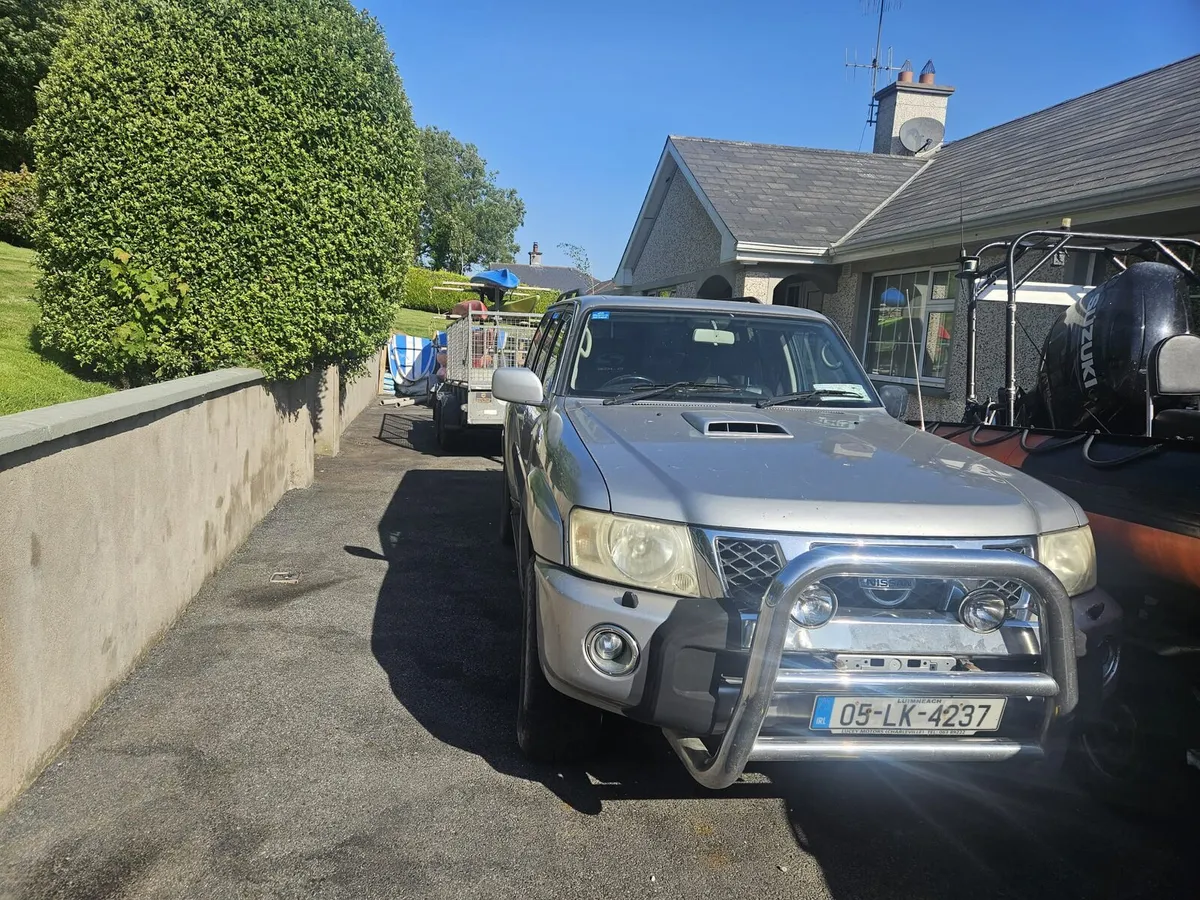 2005 Nissan Patrol 5 Seater Crewcab - Image 1