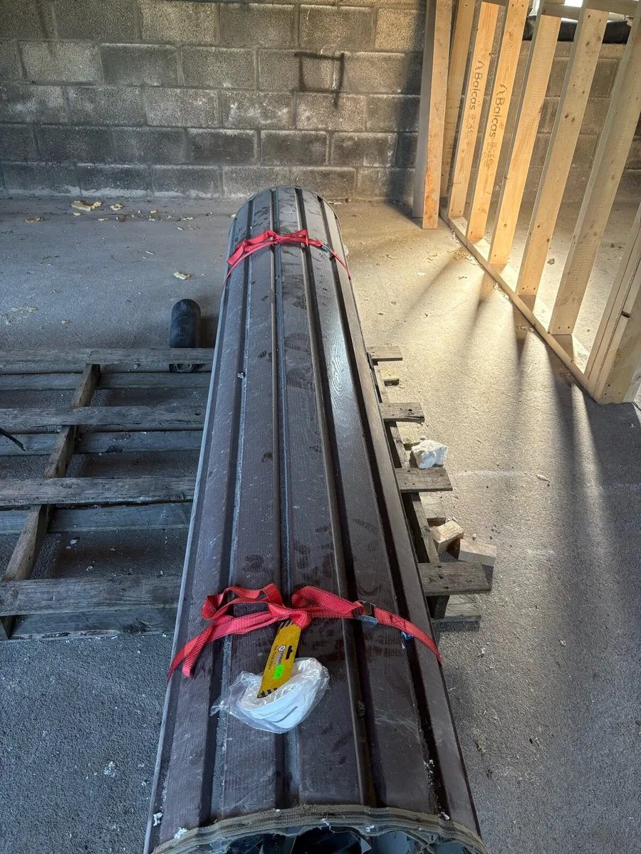 Roller Garage door - Image 1