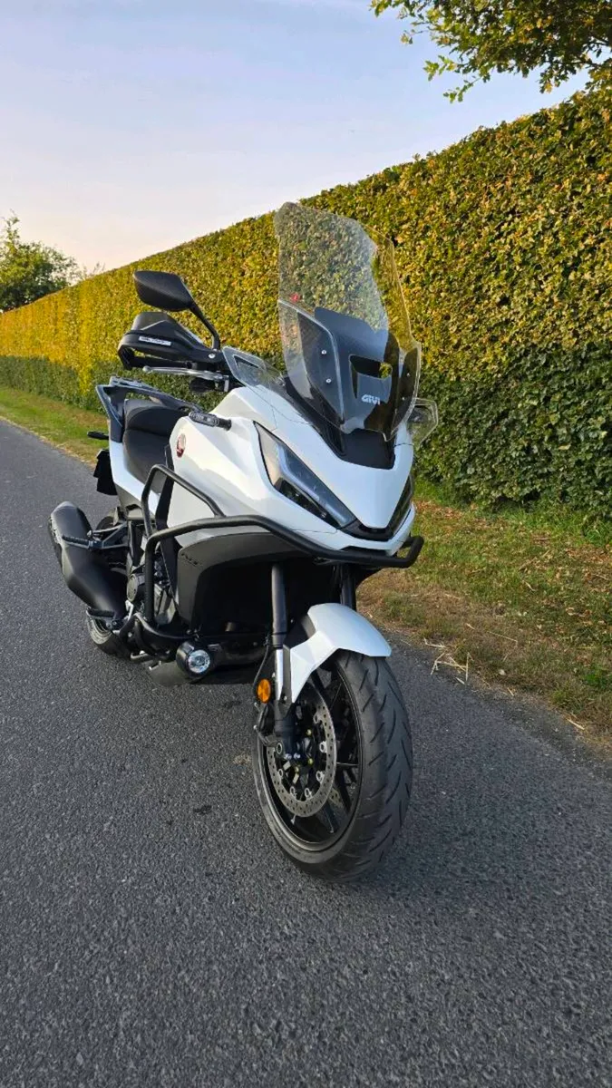 Honda NT1100 DCT - Image 2