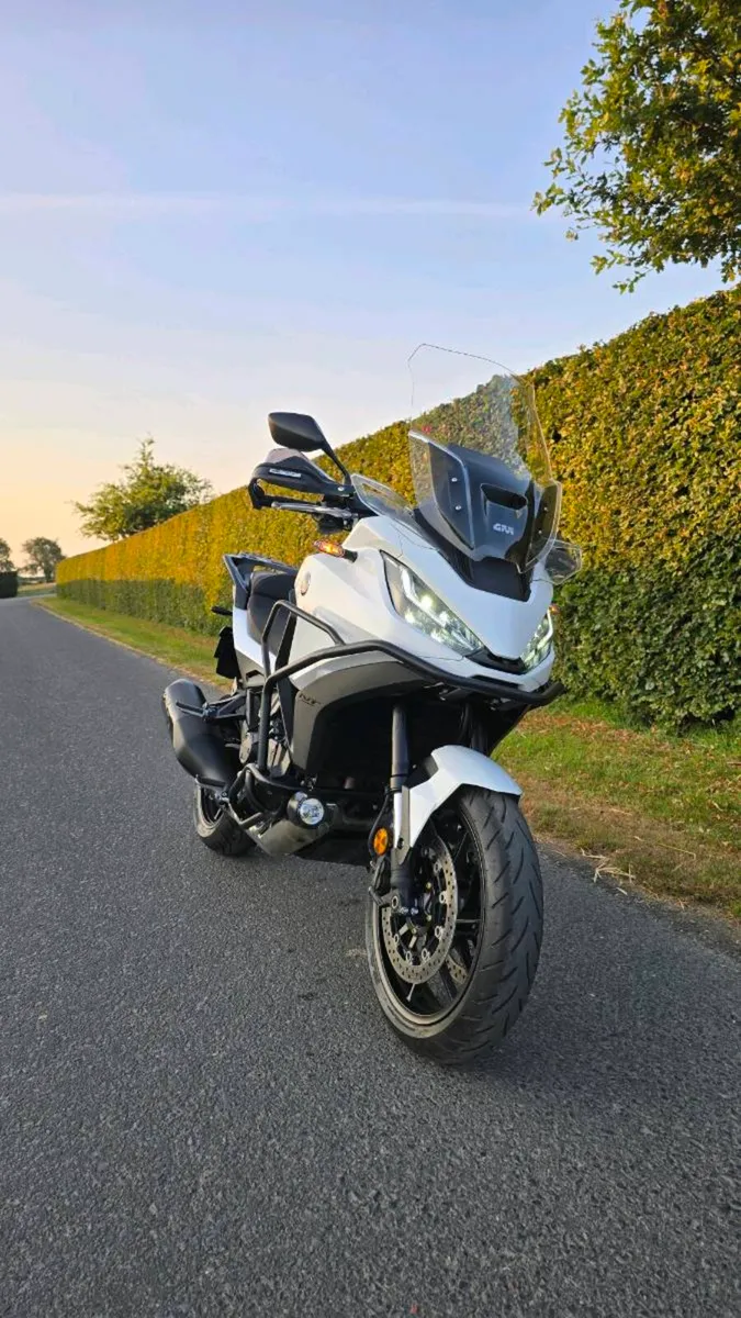 Honda NT1100 DCT - Image 1