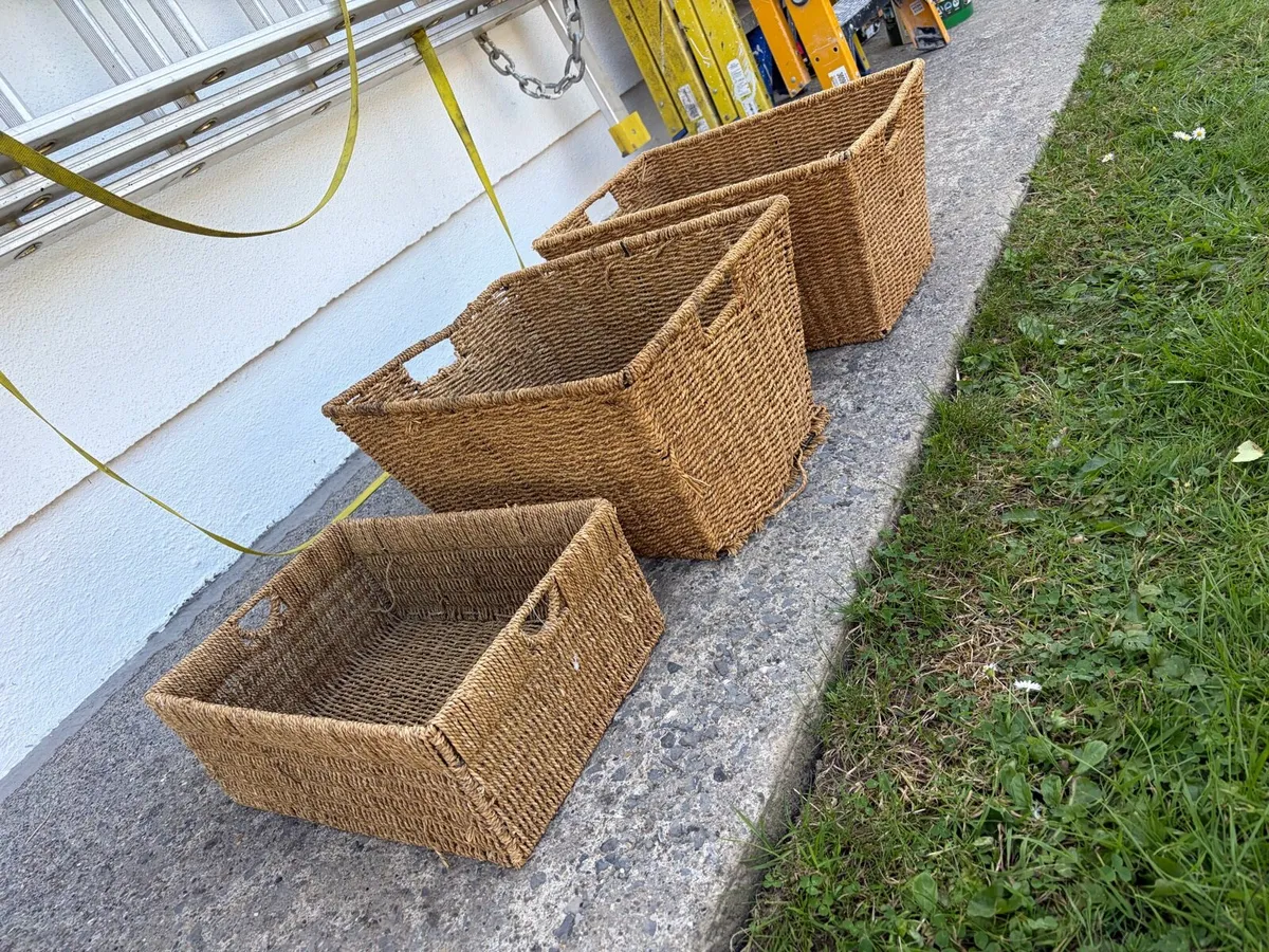 3 baskets for €10 - Image 1