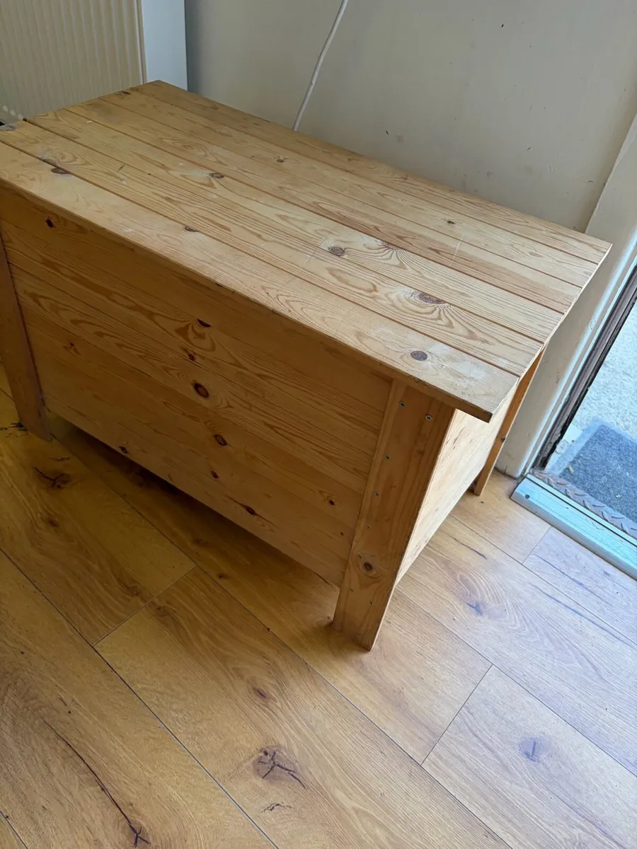 wooden blanket box / storage box - Image 2