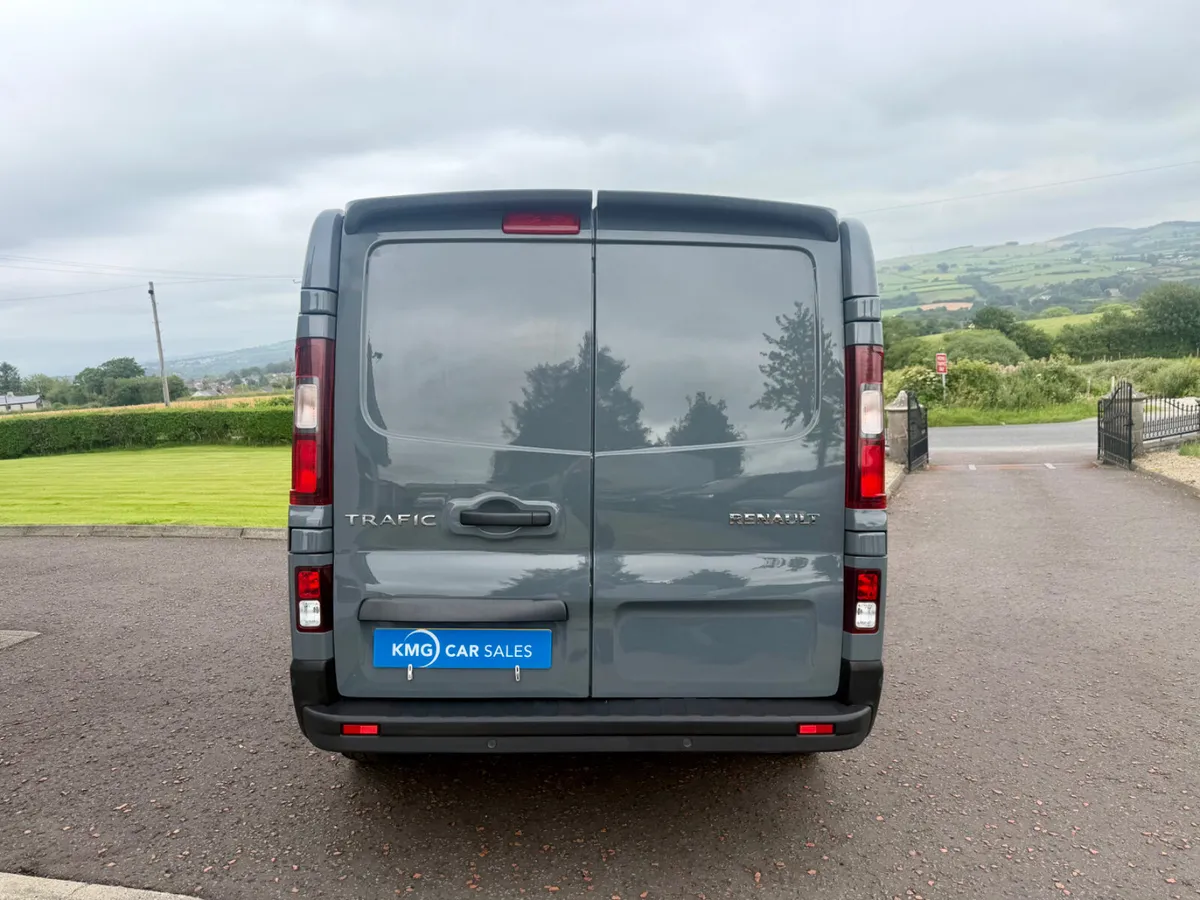 2023 Renault Trafic 130 bhp Advance - Image 4