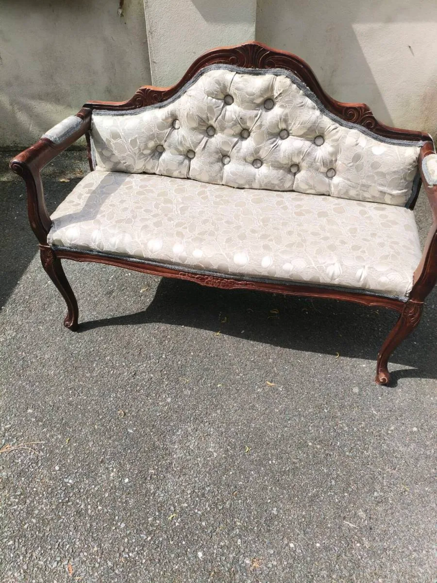 Beautiful chair 4ft 35euro - Image 1