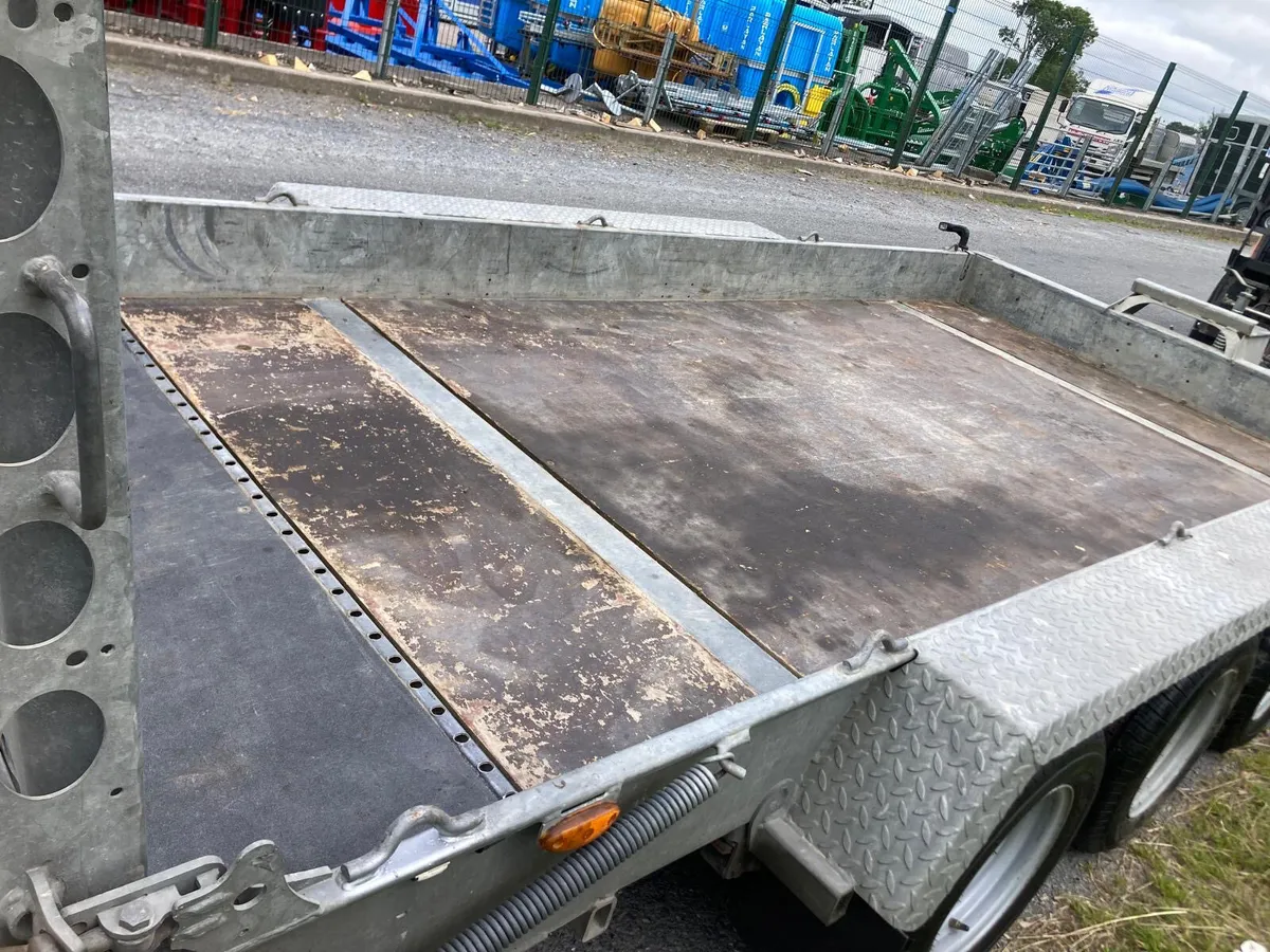 23 Ifor WIlliams GH146 Tri Plant Trailer - Image 3