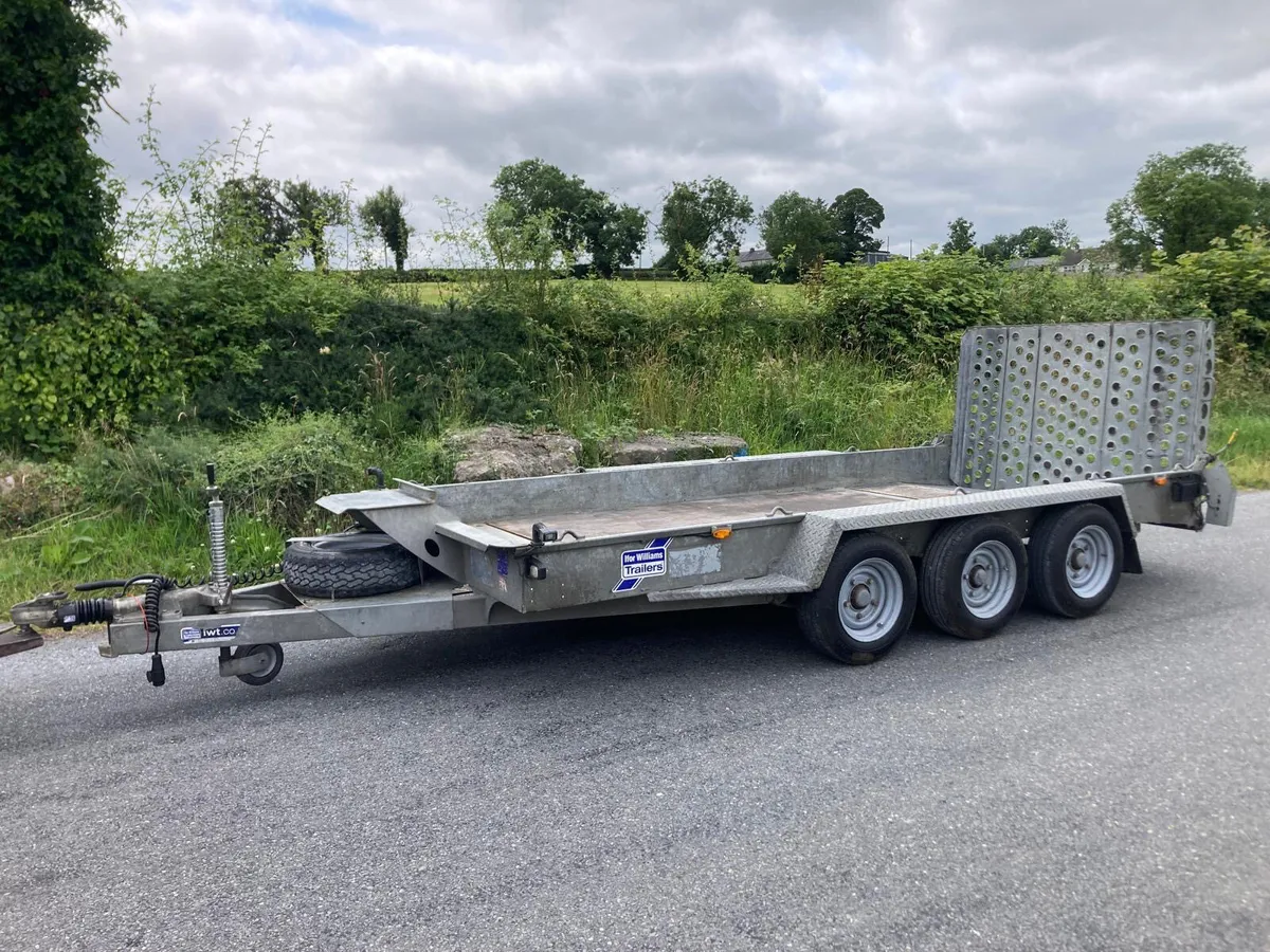 23 Ifor WIlliams GH146 Tri Plant Trailer - Image 1