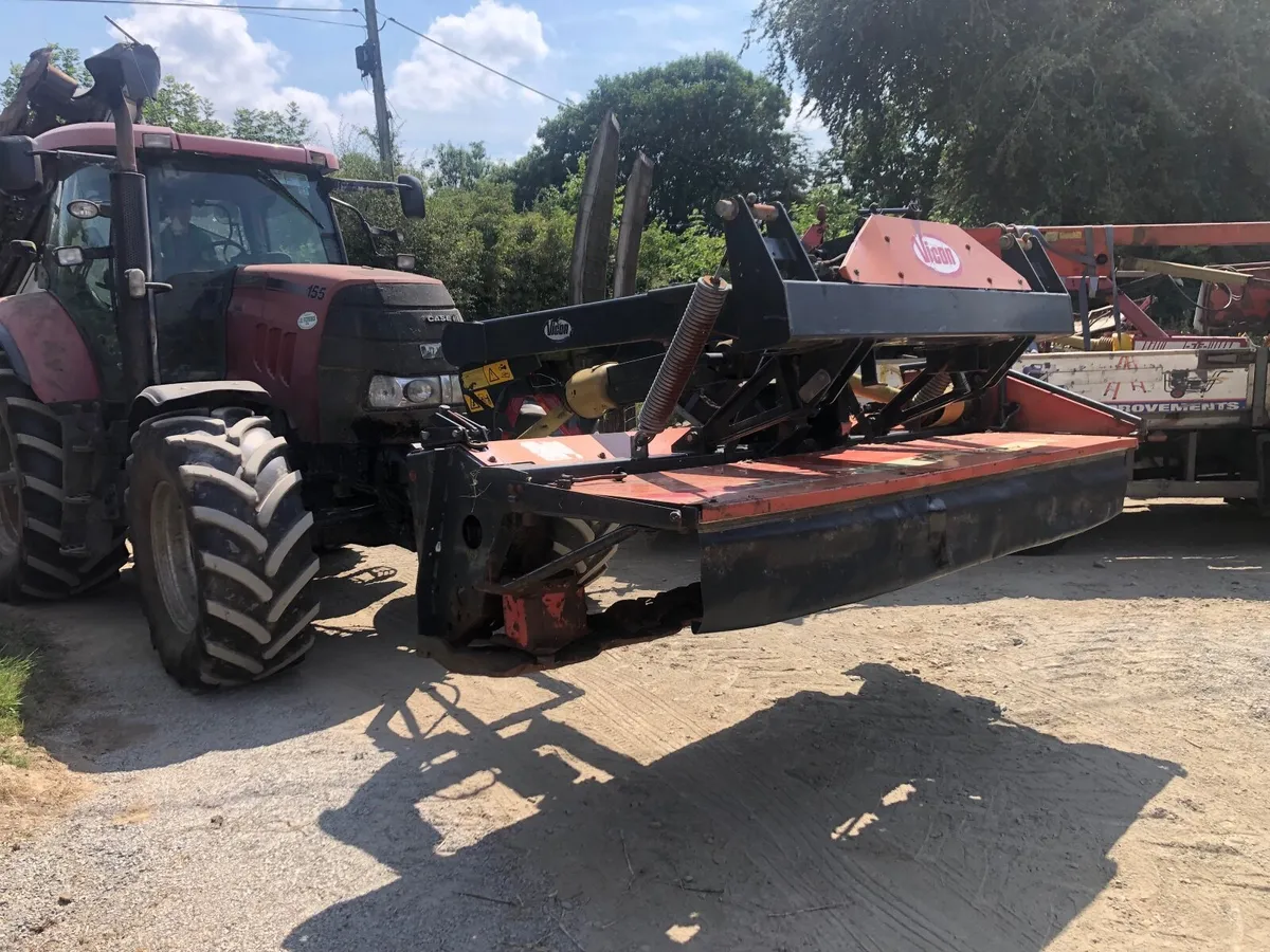 Vicon front disc mower - Image 1