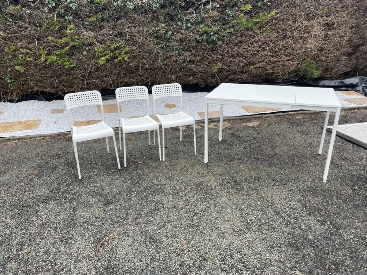 kitchen table + 3 chairs €50 bundle - Image 4