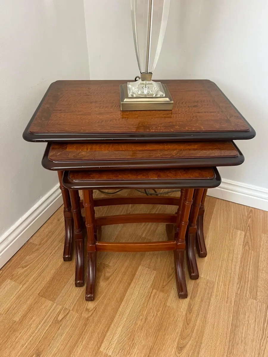 Matching Mahogany Coffee Table & Nest of 3 Tables - Image 2